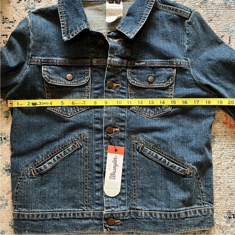 NWT Wrangler x Modcloth Dependable Denim Jacket - Picture 8 of 16
